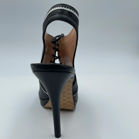 Betsy Johnson Nuri Black + White shoes - Picture 4 of 5